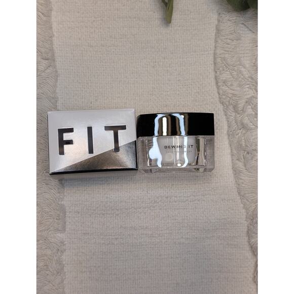 FITISH Dewing It Moisturizer and Makeup Bag - Picture 6 of 8